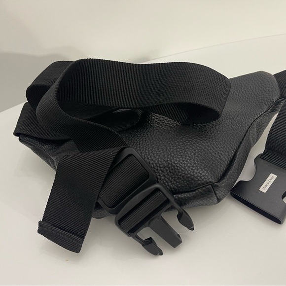 Black Pandora Women/Men’s Belt Bag Zipper Closure Fanny Pack - Picture 7 of 10